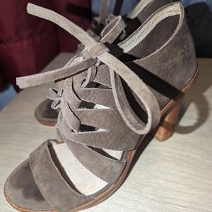 Frye company brown lace up heels